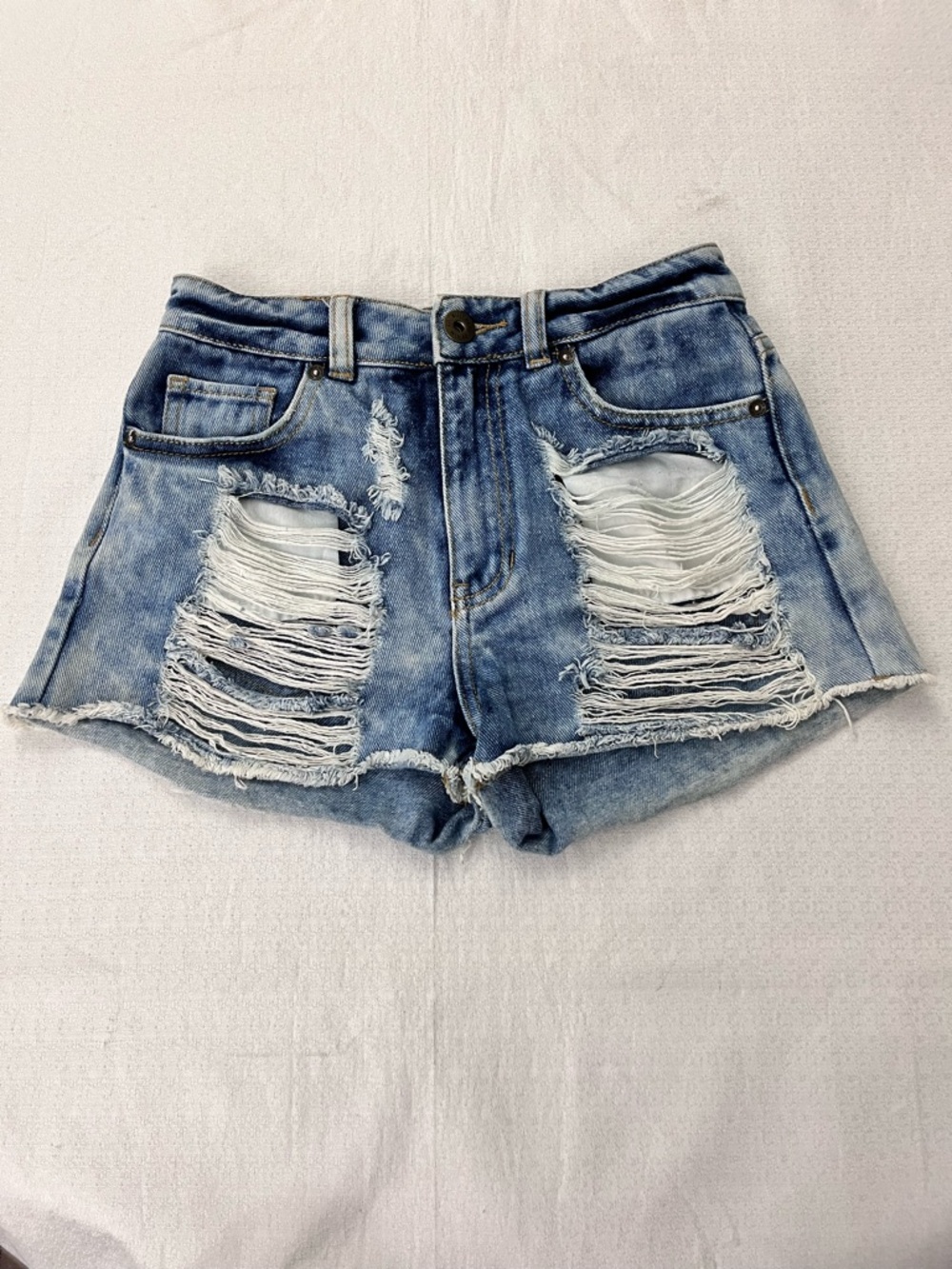 Bullhead Distressed Light Blue High-Rise Denim Shorts size 0